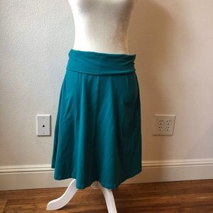 Athleta Convertible Jade Travel Skirt